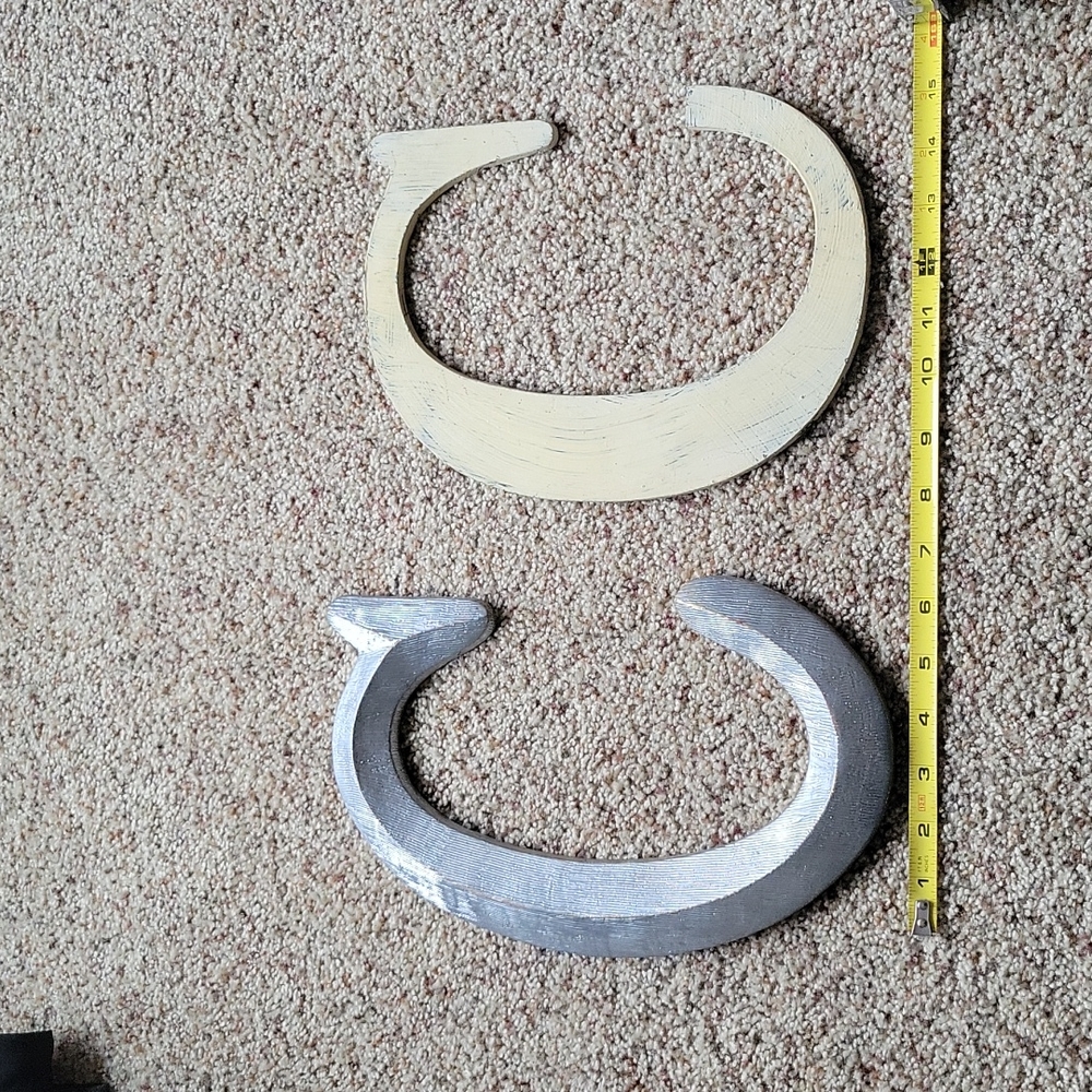 "C" Wall Decor